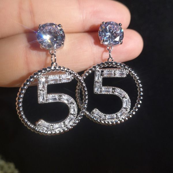 Women Earrings for Wedding Party White Gold Plated Sparky CZ Number 5 Earrings for Girls Women Hot Gift for Girl Friend
Women Earrings for Wedding Party White Gold Plated Sparky CZ Number 5 Earrings for Girls Women Hot Gift for Girl Friend