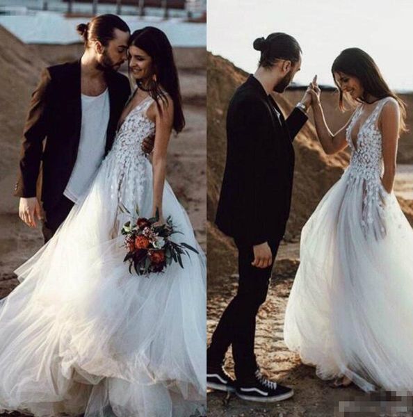 старинные 3d кружева цветочные boho фея свадебные платья 2018 скромный v-образным вырезом полная длина открытый сад пляж праздник свадебный, White
старинные 3d кружева цветочные boho фея свадебные платья 2018 скромный v-образным вырезом полная длина открытый сад пляж праздник свадебный, White