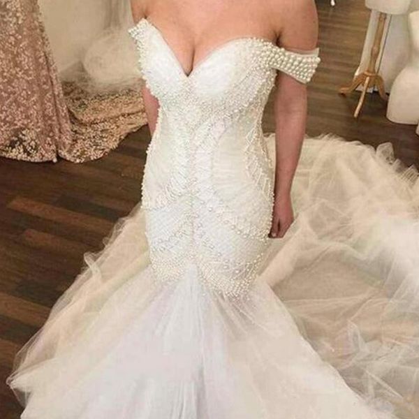 2019 fabulous mermaid wedding dresses luxury pearls beading fit and flare trumpet bridal gowns tulle skirt off shoulder robes de soirée, White
2019 fabulous mermaid wedding dresses luxury pearls beading fit and flare trumpet bridal gowns tulle skirt off shoulder robes de soirée, White