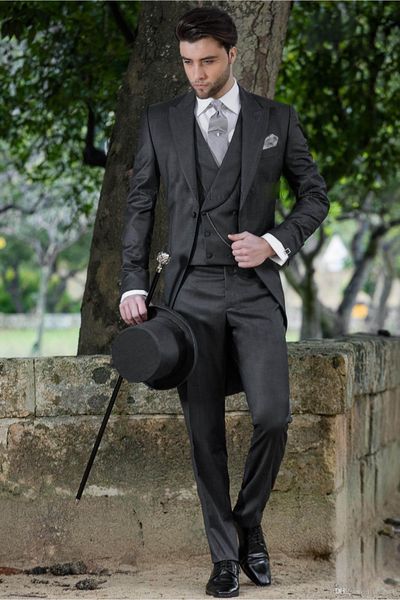 fashion dark grey tailcoat mens wedding suits tuxedos notch lapel center vent groom tuxedos men dinner prom suit clothes(jacket+pants+vest), Black;gray
fashion dark grey tailcoat mens wedding suits tuxedos notch lapel center vent groom tuxedos men dinner prom suit clothes(jacket+pants+vest), Black;gray
