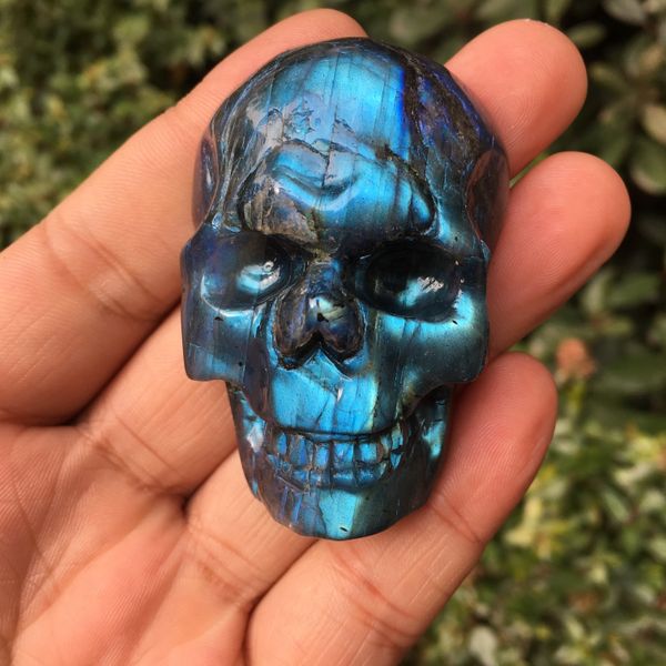 hand engraving natural labradorite wholesale crystal skull natural labradorite quartz crystal carves skull healing, Black
hand engraving natural labradorite wholesale crystal skull natural labradorite quartz crystal carves skull healing, Black