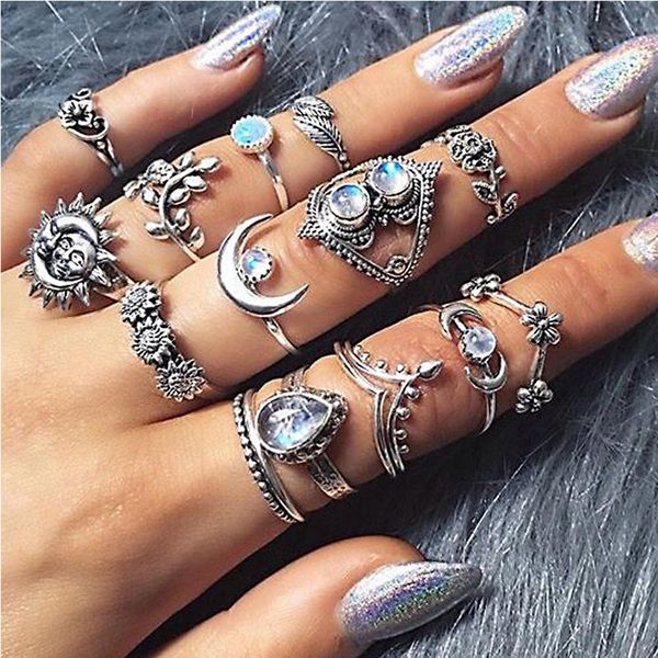 14pcs vintage sunflower moon finger midi knuckle rings set women party jewelry 2018, Golden;silver
14pcs vintage sunflower moon finger midi knuckle rings set women party jewelry 2018, Golden;silver