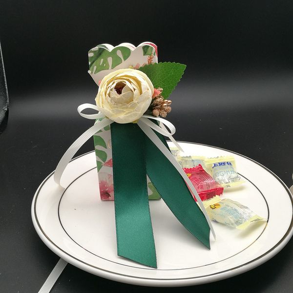 2018 new romantic dark green love chocolates candy boxes come with flowers for wedding event party favor gifts storage 20pcs/lot
2018 new romantic dark green love chocolates candy boxes come with flowers for wedding event party favor gifts storage 20pcs/lot