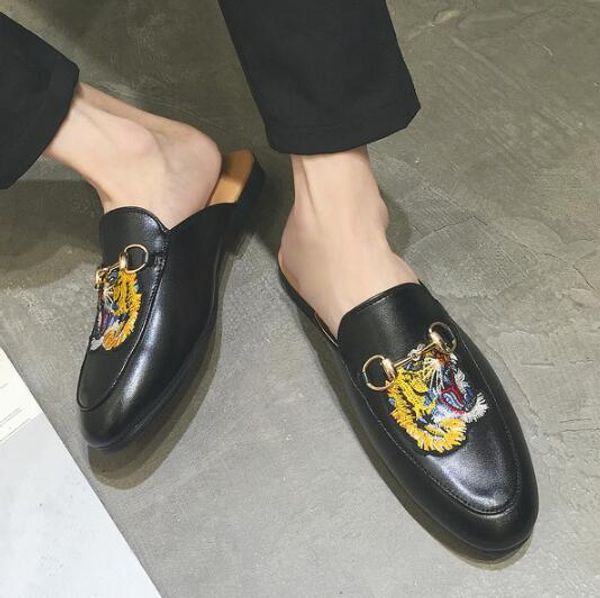 US size: 4-10 summer luxury brand woman men dress shoes Half the slippers horse bit buckle designer Wedding shoes men business shoes 889
US size: 4-10 summer luxury brand woman men dress shoes Half the slippers horse bit buckle designer Wedding shoes men business shoes 889