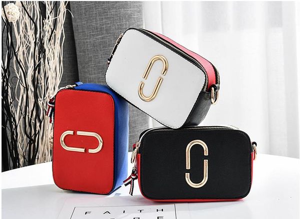 The simple, stylish shoulder bag is a big seller in 2018 small square bag.We sell women's shoulder bag, postman bag, PU small package
The simple, stylish shoulder bag is a big seller in 2018 small square bag.We sell women's shoulder bag, postman bag, PU small package