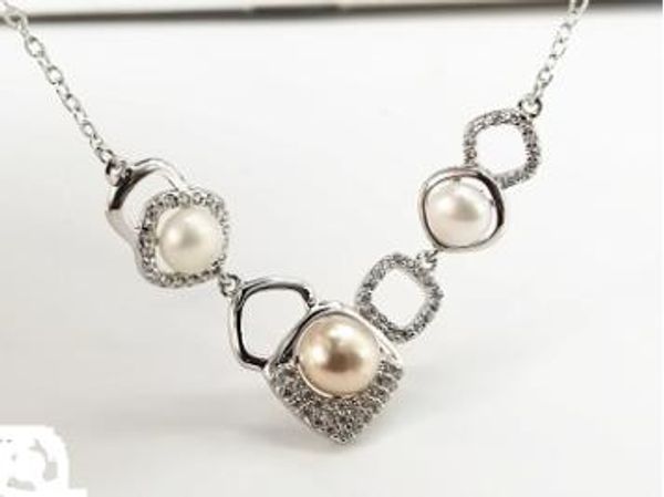 european and american personality fashion s925 sterling silver necklace female freshwater pearl clavicle chain
european and american personality fashion s925 sterling silver necklace female freshwater pearl clavicle chain