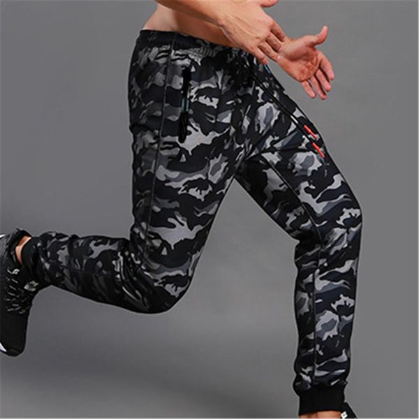 2018 new jogger camouflage gyms pants men fitness bodybuilding gyms pants runners clothing sweatpants, Black;blue
2018 new jogger camouflage gyms pants men fitness bodybuilding gyms pants runners clothing sweatpants, Black;blue