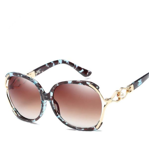 горячая мода женщины солнцезащитные очки негабаритных рамка солнцезащитные очки поддельные жемчужные декоративные очки анти-уф очки adumbral, White;black
горячая мода женщины солнцезащитные очки негабаритных рамка солнцезащитные очки поддельные жемчужные декоративные очки анти-уф очки adumbral, White;black