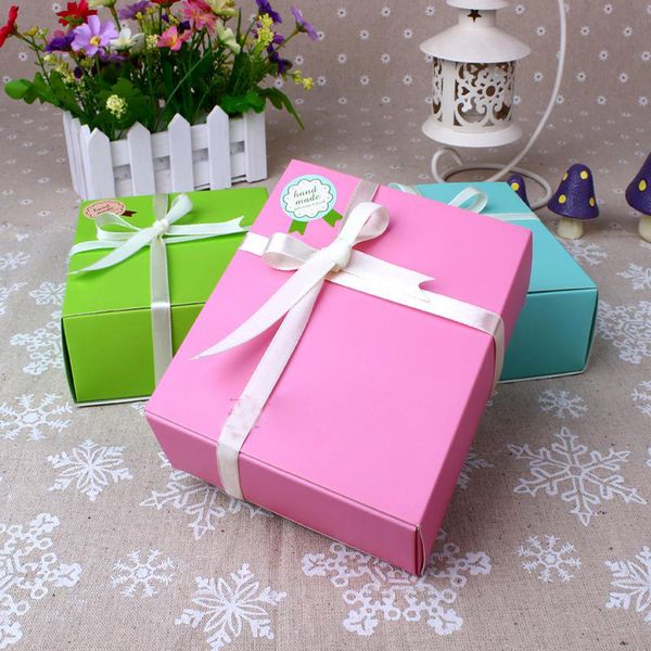 solid color macarons box cake box chocolate muffin biscuits box for cookie package
solid color macarons box cake box chocolate muffin biscuits box for cookie package