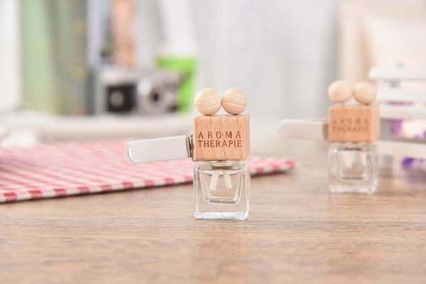 100pcs/lot car perfume bottle , car pendant decoration ,car-styling perfume pendant hanging glass bottle for essential oils air freshener
100pcs/lot car perfume bottle , car pendant decoration ,car-styling perfume pendant hanging glass bottle for essential oils air freshener