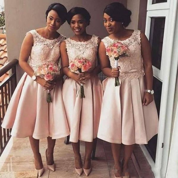 blush pink bridesmaid dresses 2018 scoop neck satin knee length lace applique bow party dress plus size maid of honor wedding guest gowns, White;pink
blush pink bridesmaid dresses 2018 scoop neck satin knee length lace applique bow party dress plus size maid of honor wedding guest gowns, White;pink