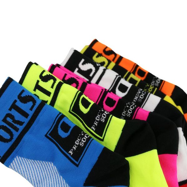 1 pair professional brand cycling sport socks protect feet breathable wicking cycling socks calcetines ciclismo, Black
1 pair professional brand cycling sport socks protect feet breathable wicking cycling socks calcetines ciclismo, Black