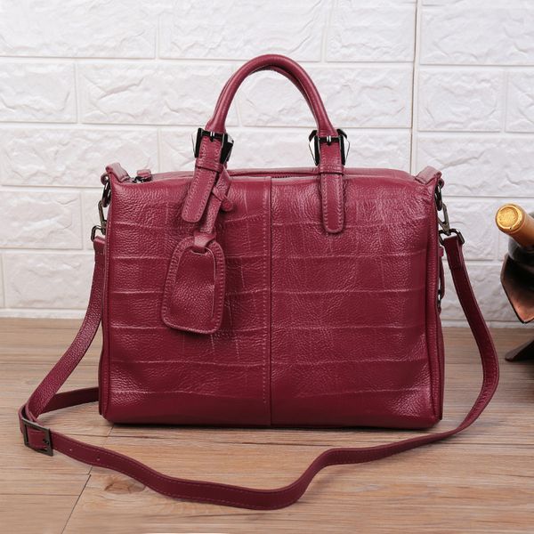 100% genuine leather women handbag 2018 new classic casual fashion hand bag of bill of lading messenger bag
100% genuine leather women handbag 2018 new classic casual fashion hand bag of bill of lading messenger bag