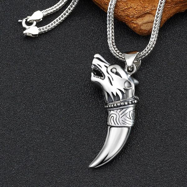 s925, sterling silver, wolf tooth pendant, men's domineering retro necklace pendant, wolf head pendant lettering
s925, sterling silver, wolf tooth pendant, men's domineering retro necklace pendant, wolf head pendant lettering