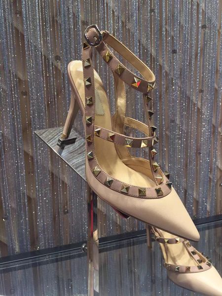 women sandals pumps luxury designer heels dress party patent leather pointed toes high thin heels summer t-tied shoes plus big size, Black
women sandals pumps luxury designer heels dress party patent leather pointed toes high thin heels summer t-tied shoes plus big size, Black