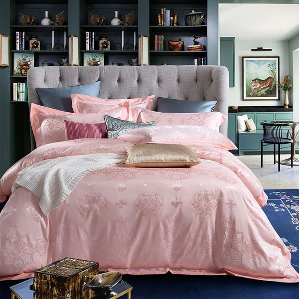 2018 european style pink bedding set 4pcs king size silk cotton blend bedlinens duvet cover set flat sheet pillow cases
2018 european style pink bedding set 4pcs king size silk cotton blend bedlinens duvet cover set flat sheet pillow cases