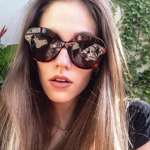 marvellous cycling eyewear women man vintage cat eye big frame sunglasses retro eyewear prevent ultraviolet sunglasses glasses
marvellous cycling eyewear women man vintage cat eye big frame sunglasses retro eyewear prevent ultraviolet sunglasses glasses