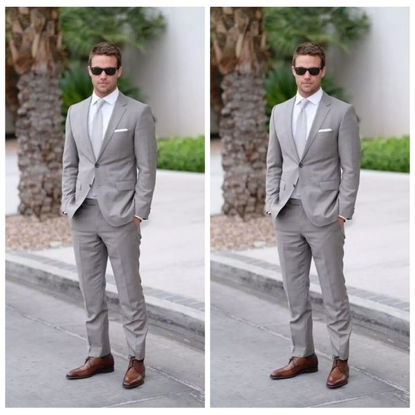 2021 formal light gray wedding men suits slim fit bridegroom tuxedos men two pieces groomsmen suit formal business jackets+pant+tie, Black;gray
2021 formal light gray wedding men suits slim fit bridegroom tuxedos men two pieces groomsmen suit formal business jackets+pant+tie, Black;gray
