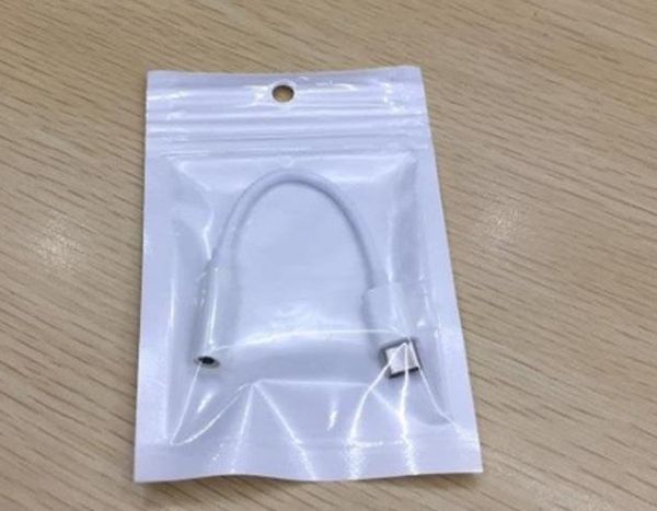 Lighting to 3 5mm audio aux connector adapter cord earphone headphone jack adapter converter cable
Lighting to 3 5mm audio aux connector adapter cord earphone headphone jack adapter converter cable