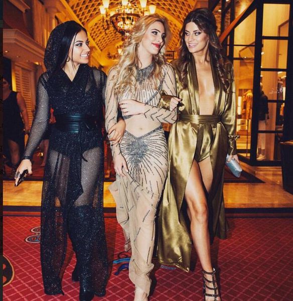 evening dress yousef aljasmi kim kardashian long derss oneck beaded mermaid long dress almoda gianninaazar zuhlair murad ziadnakad, Black;pink
evening dress yousef aljasmi kim kardashian long derss oneck beaded mermaid long dress almoda gianninaazar zuhlair murad ziadnakad, Black;pink