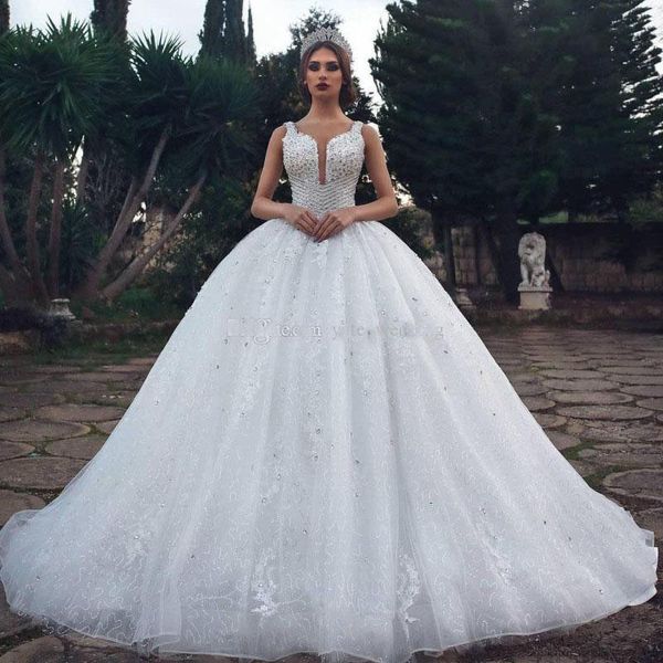 2019 Luxury Ball Gown Wedding Dresses Crystal Sequins Lace Tulle Saudi Arabic Bridal Dresses Sparkle Wedding Gowns Cathedral Train
2019 Luxury Ball Gown Wedding Dresses Crystal Sequins Lace Tulle Saudi Arabic Bridal Dresses Sparkle Wedding Gowns Cathedral Train
