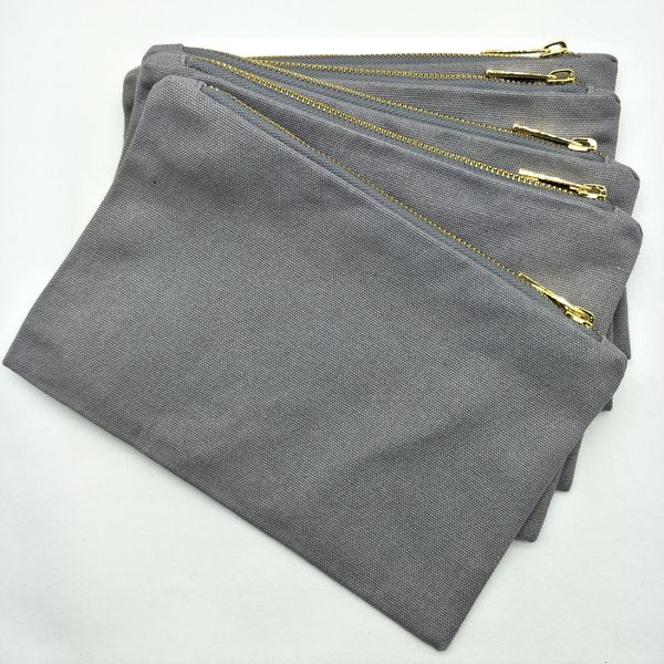 36pcs/lot 6*9in solid cool grey cotton canvas makeup bag with gold zip gold lining blank dark grey cosmetic bag toiletry pouch in stock
36pcs/lot 6*9in solid cool grey cotton canvas makeup bag with gold zip gold lining blank dark grey cosmetic bag toiletry pouch in stock