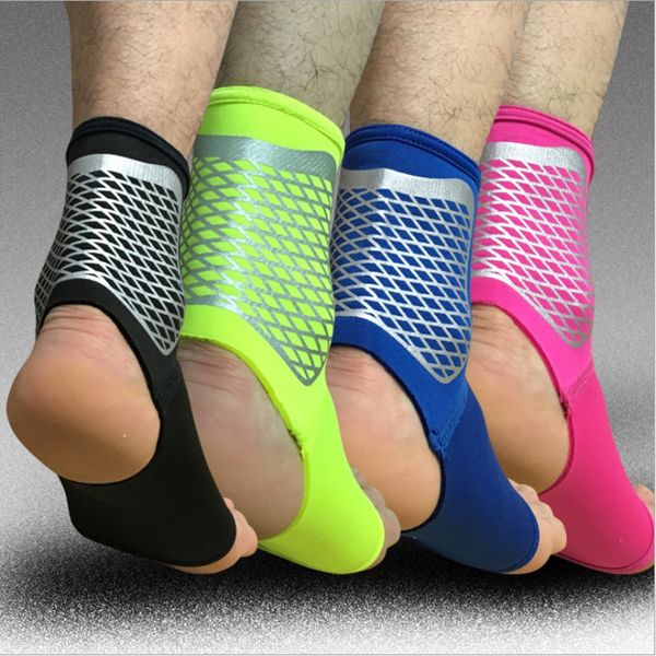 yingtouman 2pcs/lot no slip ankle support running sock breathable professional sport safe outdoor ankle brace feet protector, Blue;black
yingtouman 2pcs/lot no slip ankle support running sock breathable professional sport safe outdoor ankle brace feet protector, Blue;black