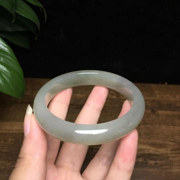 h66#hetian jade bracelet, warm and delicate, excellent oiliness, perfect quality, Golden;silver
h66#hetian jade bracelet, warm and delicate, excellent oiliness, perfect quality, Golden;silver