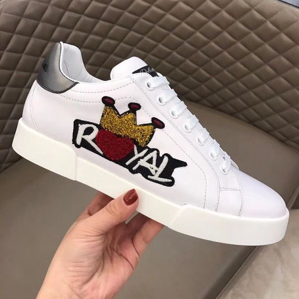 luxury Mens Low Top Shoes The Original Designer Top Qualtiy white crown Bee Flower Embroidery Casual Shoes Genuine Cow Leather Love Sneak
luxury Mens Low Top Shoes The Original Designer Top Qualtiy white crown Bee Flower Embroidery Casual Shoes Genuine Cow Leather Love Sneak