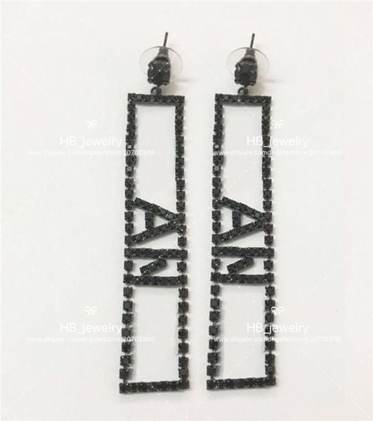 popular fashion brand high version letter diamond earrings for lady design women party wedding luxury jewelry with for bride whit box..., Golden;silver
popular fashion brand high version letter diamond earrings for lady design women party wedding luxury jewelry with for bride whit box..., Golden;silver