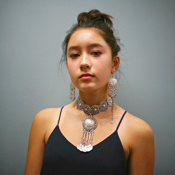 whole sale2017 vintage silver chain wind large flower bib choker necklace women turkish coin long bone tassel jewelry necklaces & pendants
whole sale2017 vintage silver chain wind large flower bib choker necklace women turkish coin long bone tassel jewelry necklaces & pendants