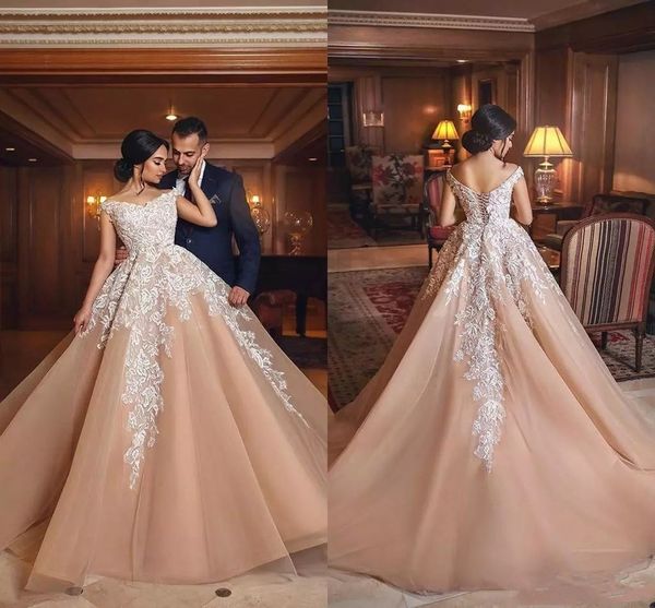 2019 elegant champagne off shoulder plus size prom celebrity dresses sleeveless lace appliqued lace-up back evening dresses party wear
2019 elegant champagne off shoulder plus size prom celebrity dresses sleeveless lace appliqued lace-up back evening dresses party wear