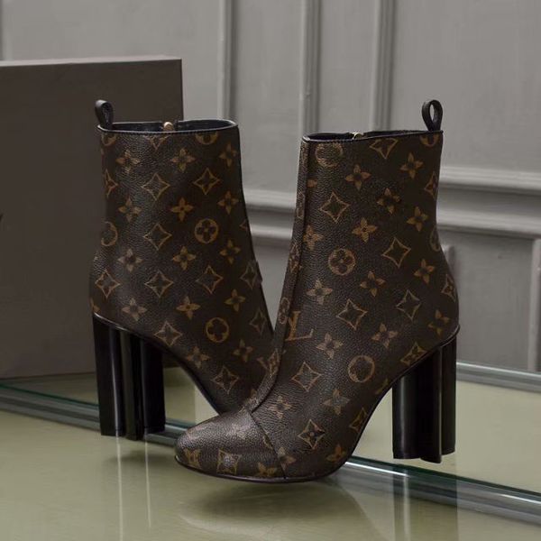 2018 fashion genuine leather women shoes High Heel Martin boots Luxury brand designer shoes fashion Lady Shoes size 36-44
2018 fashion genuine leather women shoes High Heel Martin boots Luxury brand designer shoes fashion Lady Shoes size 36-44