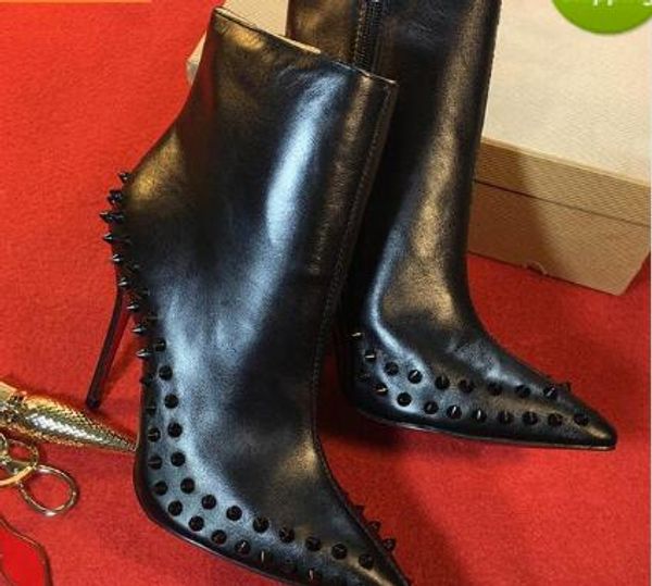 Женский дизайнер Boot Red Bottom Высокие каблуки Заклепки Шипованные сапоги Сексуальны
Женский дизайнер Boot Red Bottom Высокие каблуки Заклепки Шипованные сапоги Сексуальны