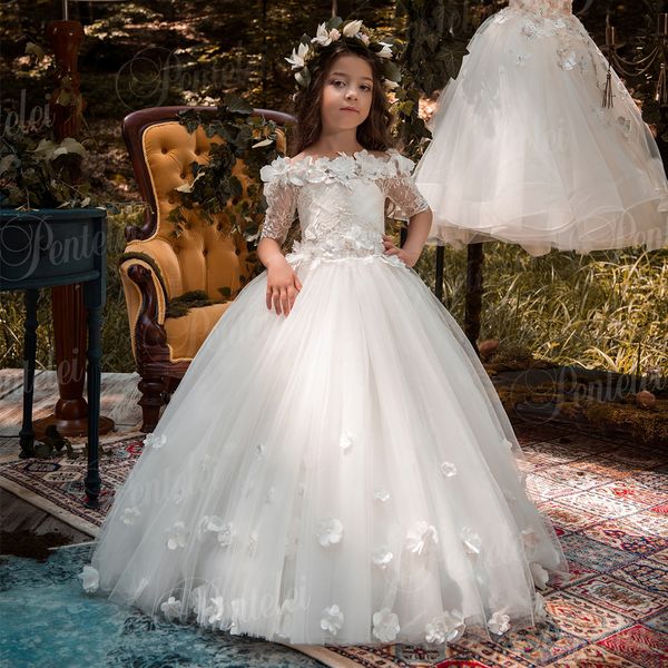 off the shoulder handmade half sleeves flower girls dresses bead princess kids floor length bridesmaid dress girl pageant ball gown 2178, White;blue
off the shoulder handmade half sleeves flower girls dresses bead princess kids floor length bridesmaid dress girl pageant ball gown 2178, White;blue