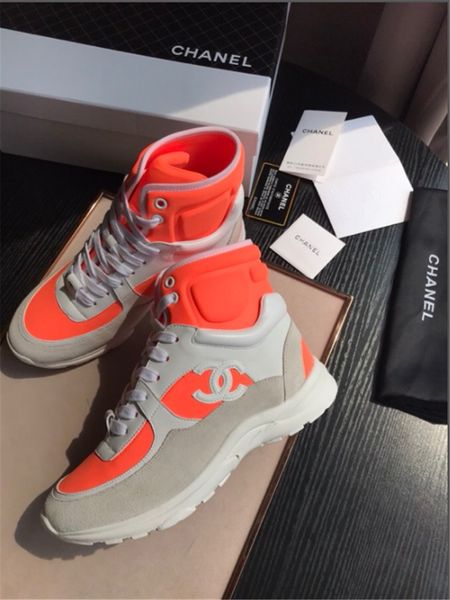 Brand high shoes women 2018 new round head, thick bottom lacing sports shoes, breathable large shoes, leather running shoes.
Brand high shoes women 2018 new round head, thick bottom lacing sports shoes, breathable large shoes, leather running shoes.