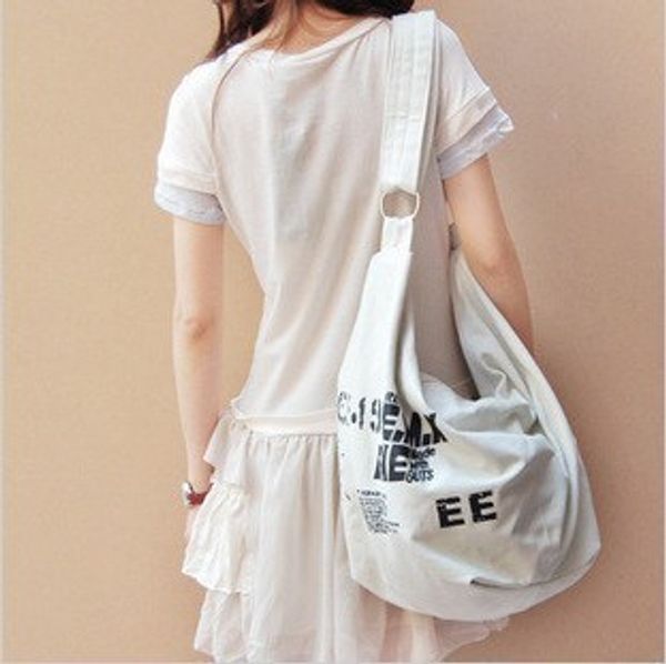 52pcs color 2018 new ms. tide package shoulder diagonal leisure student canvas bag cross body
52pcs color 2018 new ms. tide package shoulder diagonal leisure student canvas bag cross body