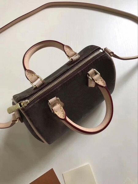 most popular women real leather handbags totes bag shoulder bags cross body wallets lady party purse with straps #61252
most popular women real leather handbags totes bag shoulder bags cross body wallets lady party purse with straps #61252