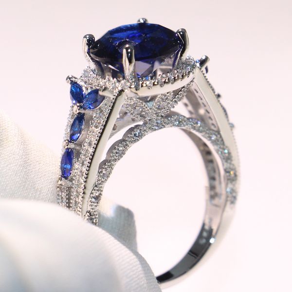 unique brand new arrival christmas gift deluxe jewelry 925 sterling silver round cut blue sapphire cz diamnond women wedding band ring gift, Slivery;golden
unique brand new arrival christmas gift deluxe jewelry 925 sterling silver round cut blue sapphire cz diamnond women wedding band ring gift, Slivery;golden
