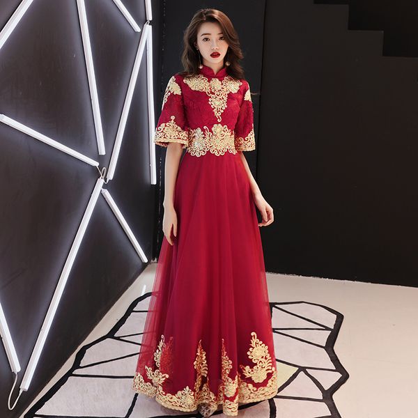 chinese vintage red floor-length cheongsam female traditional embroidery flower qipao bride wedding evening party dress gown
chinese vintage red floor-length cheongsam female traditional embroidery flower qipao bride wedding evening party dress gown