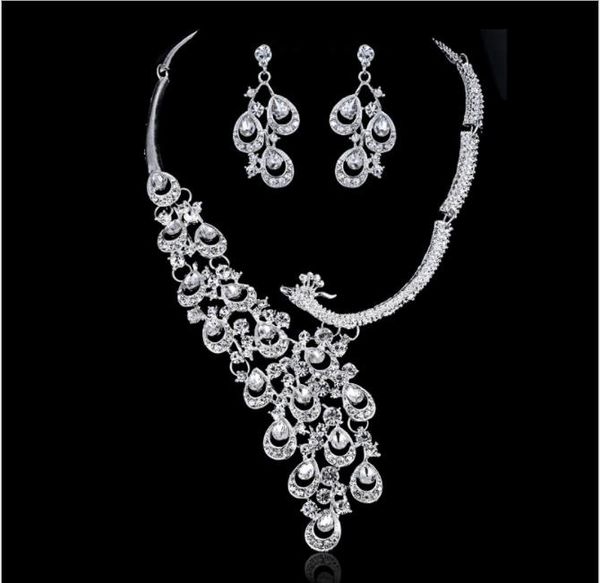 bridal ornaments, three sets, evening korean diamond, crown necklace, earrings, wedding jewelry, wedding accessories, Slivery;golden
bridal ornaments, three sets, evening korean diamond, crown necklace, earrings, wedding jewelry, wedding accessories, Slivery;golden