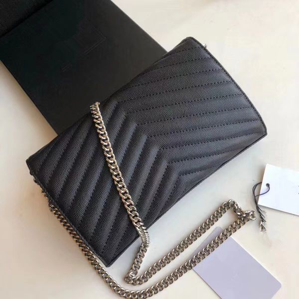 hip famous brand small bag women handbag messenger bag caviar leather genuine leather bag chain stripe with box
hip famous brand small bag women handbag messenger bag caviar leather genuine leather bag chain stripe with box