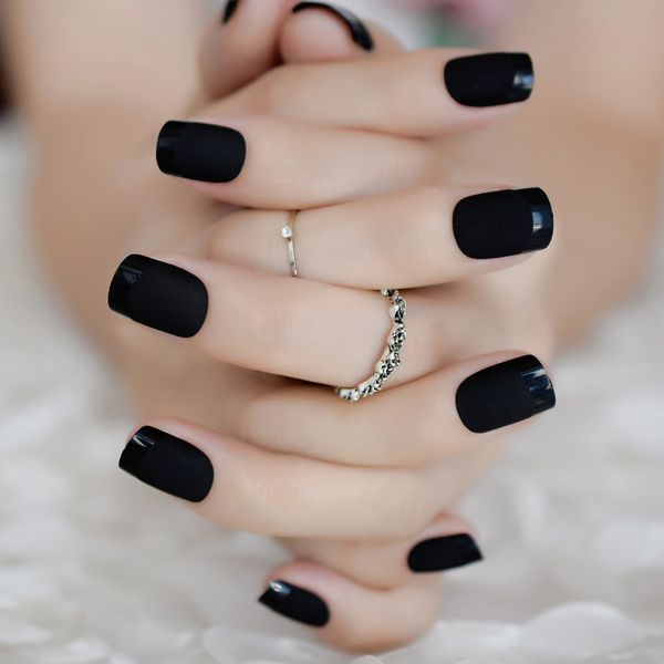 black matte false nails glossy french nail tips truely black medium fake nails with glue sticker, Red;gold
black matte false nails glossy french nail tips truely black medium fake nails with glue sticker, Red;gold