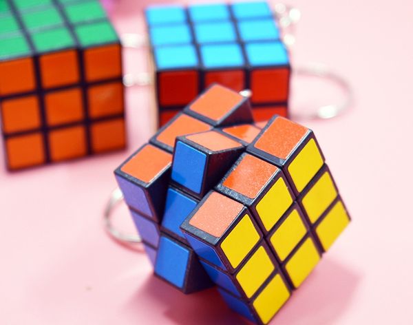 2018 fa hion cool mini toy key ring magic cube game puzzle key chain carrying 3cm hipping
2018 fa hion cool mini toy key ring magic cube game puzzle key chain carrying 3cm hipping