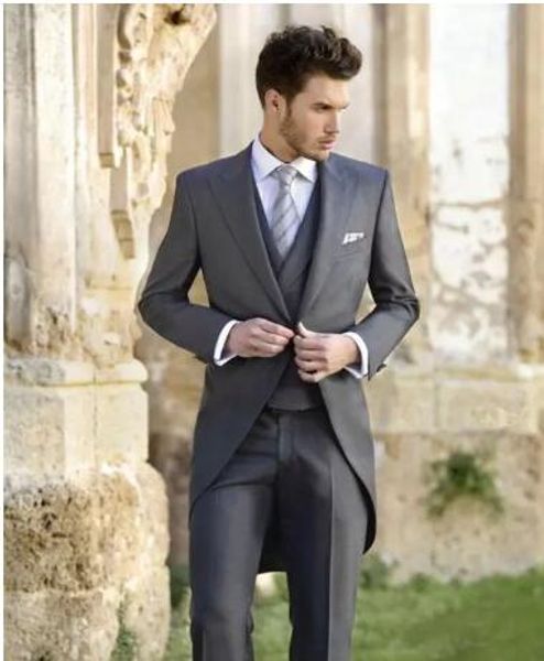 classy wedding tuxedos tailcoat slim fit suits for men jacket vest and pants groom men suit three pieces prom formal suits, Black;gray
classy wedding tuxedos tailcoat slim fit suits for men jacket vest and pants groom men suit three pieces prom formal suits, Black;gray