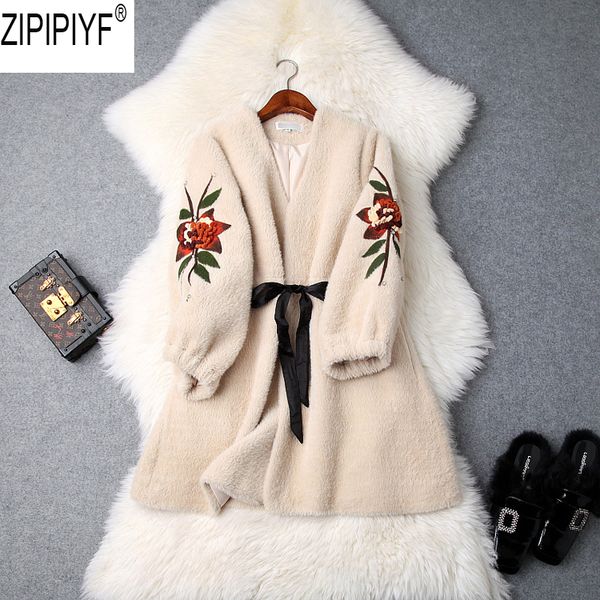 2018 winter europe american fashion women faux fur coat leather grass fur v-neck long sleeve embroidery slim coat c2936, Black
2018 winter europe american fashion women faux fur coat leather grass fur v-neck long sleeve embroidery slim coat c2936, Black