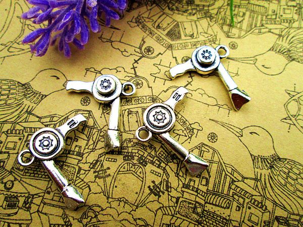 45pcs--hairdresser blow dryercharms antique tibetan silver hairdresser blow dryer charms pendants ,diy supplies 22mm x 17mm, Bronze;silver
45pcs--hairdresser blow dryercharms antique tibetan silver hairdresser blow dryer charms pendants ,diy supplies 22mm x 17mm, Bronze;silver