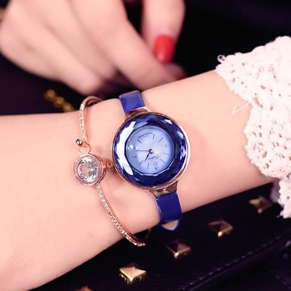 new women's wrist watch three-dimensional women's watch belt small cute fashion leisure bracelet watch sell, Slivery;brown
new women's wrist watch three-dimensional women's watch belt small cute fashion leisure bracelet watch sell, Slivery;brown