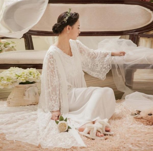 4 colors 2018 new spring autumn women's princess pajamas sweet lace embroidered robe gown sets gauze sleepwear nightdress, Black;red
4 colors 2018 new spring autumn women's princess pajamas sweet lace embroidered robe gown sets gauze sleepwear nightdress, Black;red
