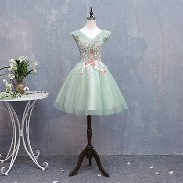2018 v-neck appliques short prom dresses with tulle lace-up homecoming cocktail party special occasion gown vestido fiesta bh15, Blue;pink
2018 v-neck appliques short prom dresses with tulle lace-up homecoming cocktail party special occasion gown vestido fiesta bh15, Blue;pink